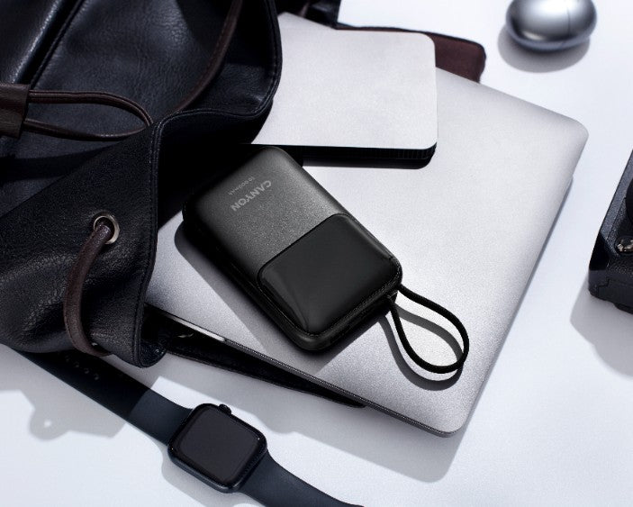 Powerbank 10000 mAh PD 22.5W mit Kabel Canyon OnPower 101 schwarz