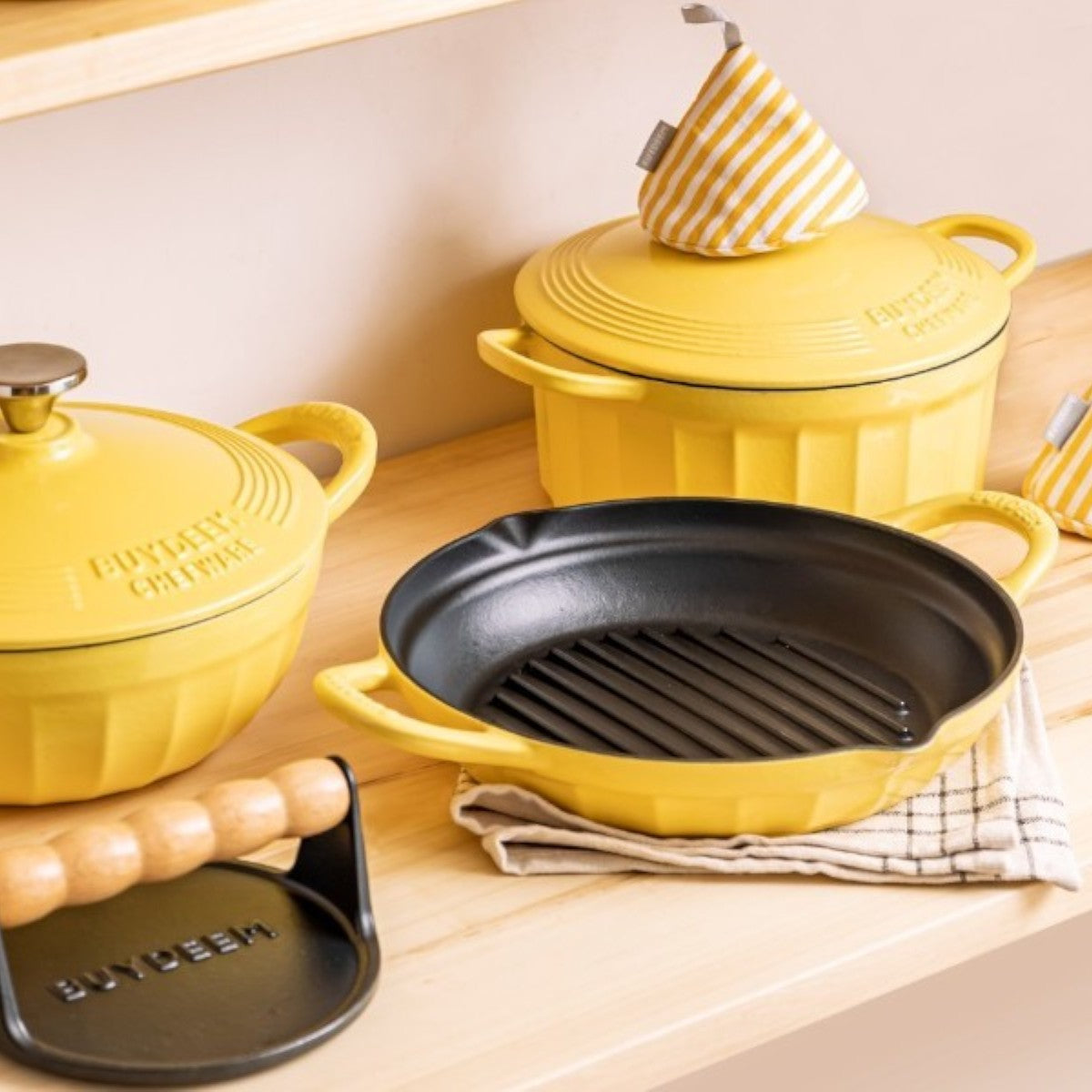 Patelnia grillowa Buydeem CP553 emaliowana żeliwna 26 cm Pastelowa Żółta