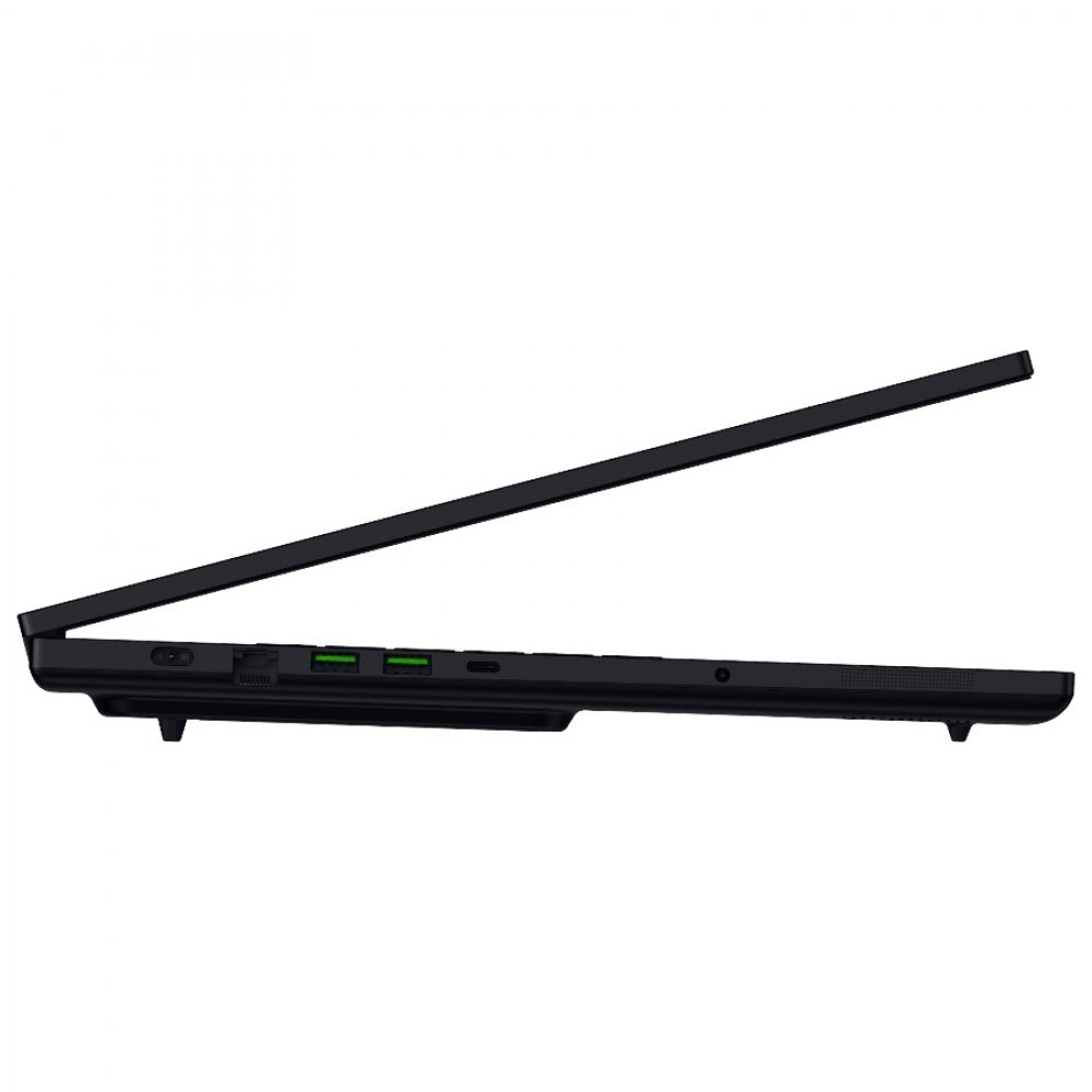 RAZER Blade 18, UHD+ 240Hz, 64GB RAM, RTX 5090, 4TB SSD