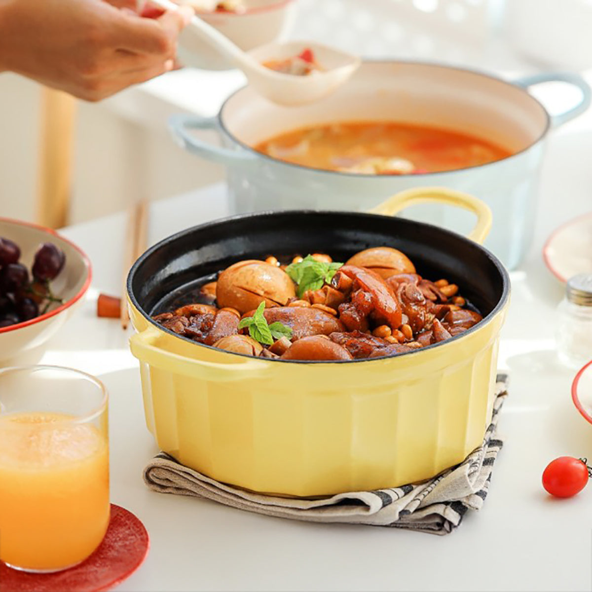 Naczynie żeliwne Buydeem CP521 emaliowane 2,9l kuchenne Pastelowe Żółte