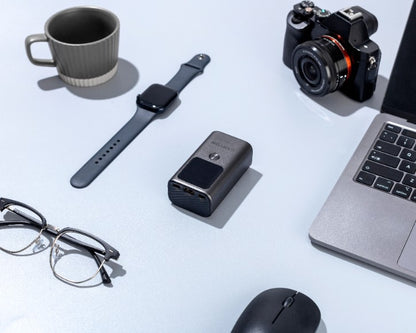 Powerbank 10000 mAh PD 30W TFT tragbar Canyon OnPower 130 Graphit
