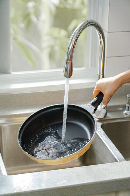 Patelnia aluminiowa Buydeem CP102 30 cm z nieprzywierająca z pokrywką Żółta