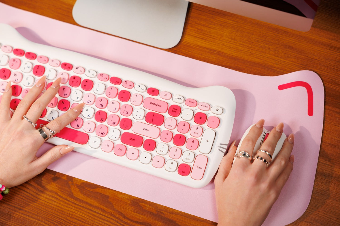 Canyon HSET-W6 pink keyboard and mouse set with cat design and mouse pad
