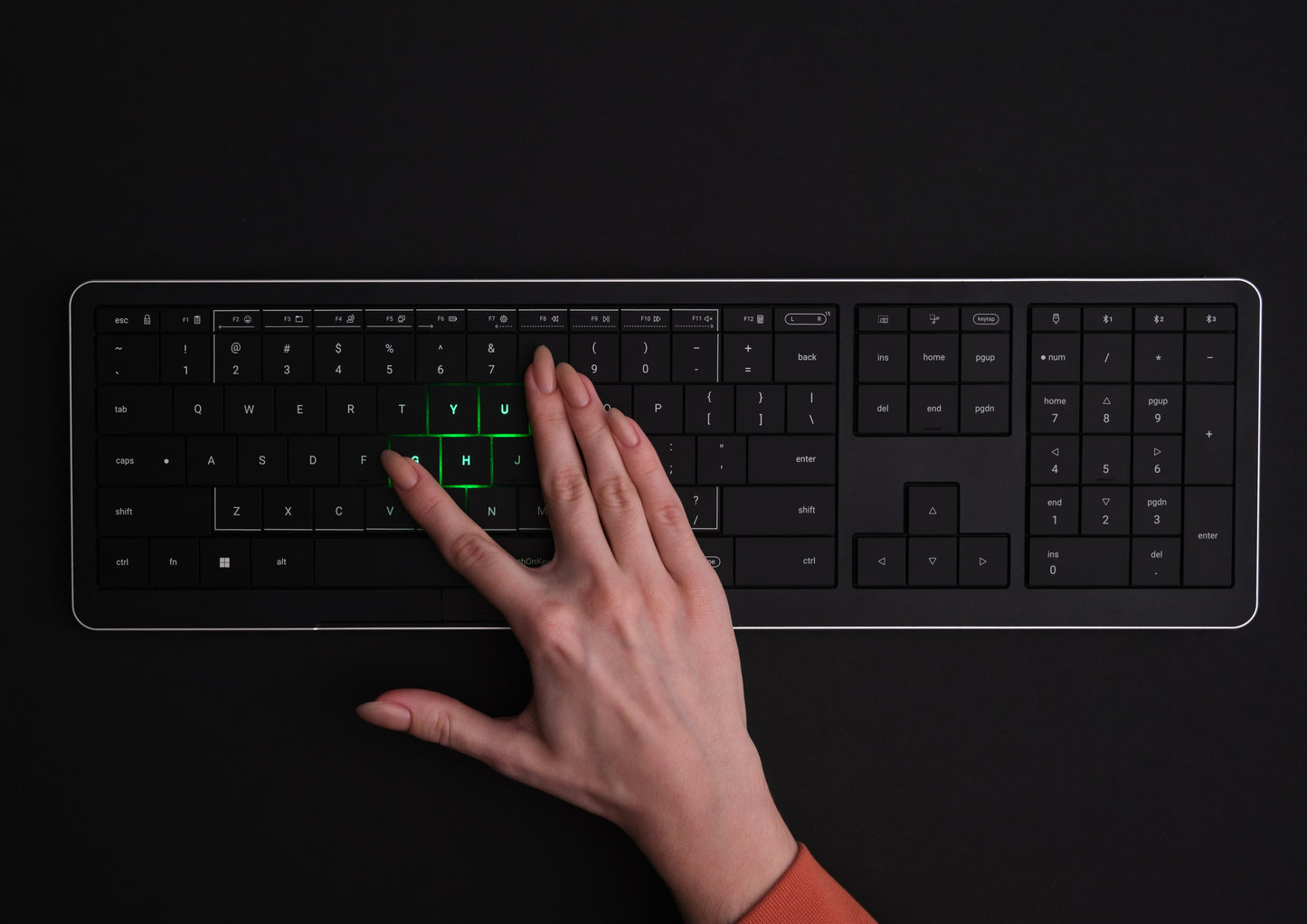 Klawiatura dotykowa CLEVETURA CLVX 1 RGB Windows/MacBook iMac Czarna